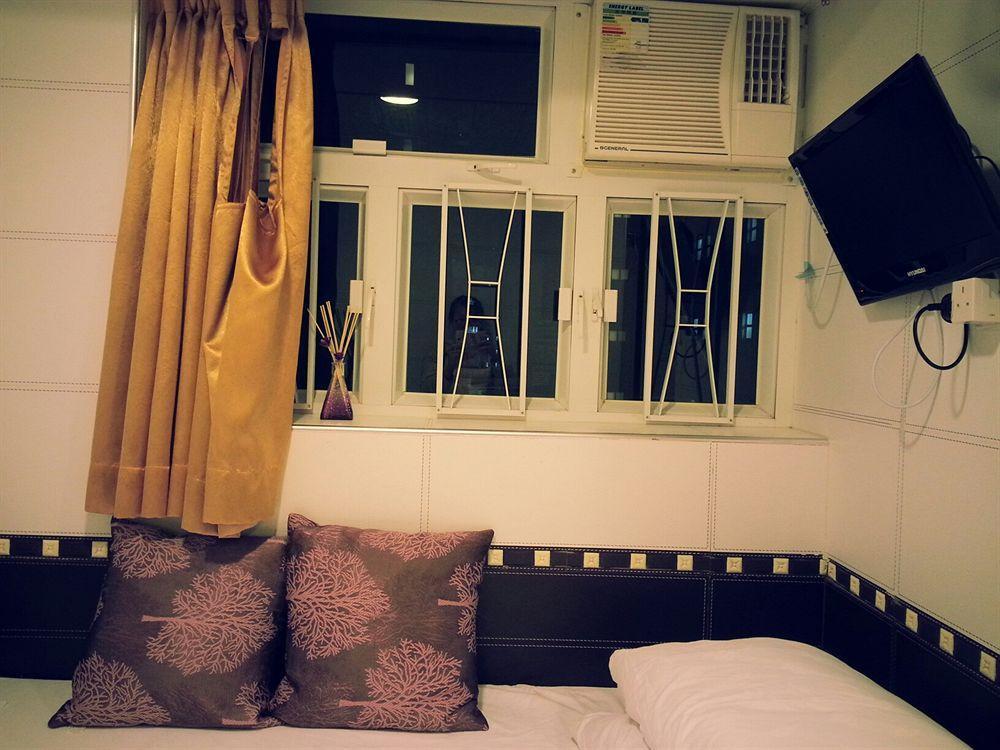 Pearl Harbour Guesthouse@golden Crown Court Guest house *