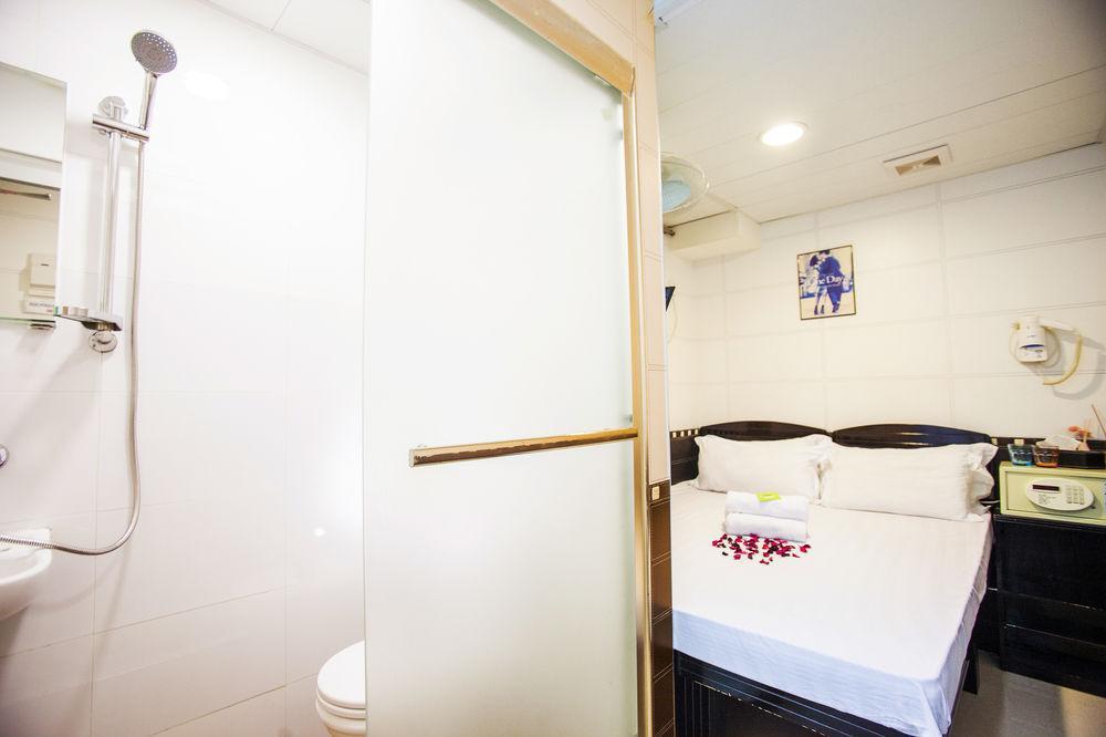 Pearl Harbour Guesthouse@golden Crown Court Guest house Hong Kong