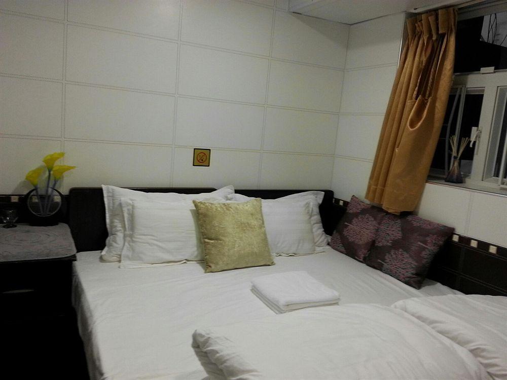 Pearl Harbour Guesthouse@golden Crown Court Guest house Hong Kong