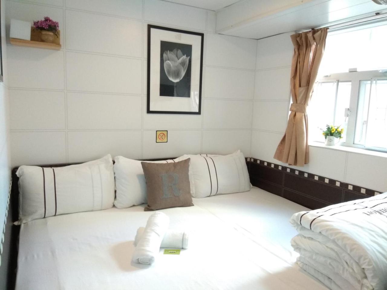 Guest house Pearl Harbour Guesthouse@golden Crown Court